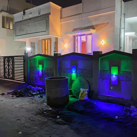 Thirunallar Ganesha'S Homestay 开利开尔 外观 照片